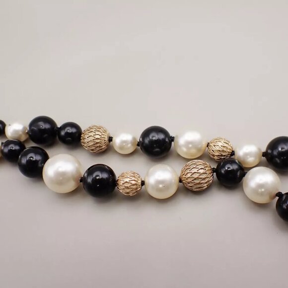 CHANEL CC Chain Pendant Necklace Imitation Pearl Beads A16B BK WE Gold 15RK811 - Picture 8 of 10